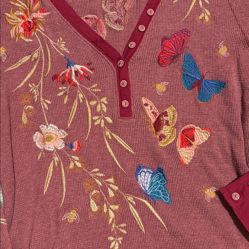 Embroidered Butterfly Long Sleeve Top - Picture 3 of 5